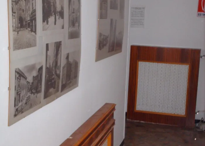 Hotel Triana E Tyche