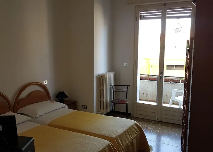 Triana E Tyche Ξενοδοχείο